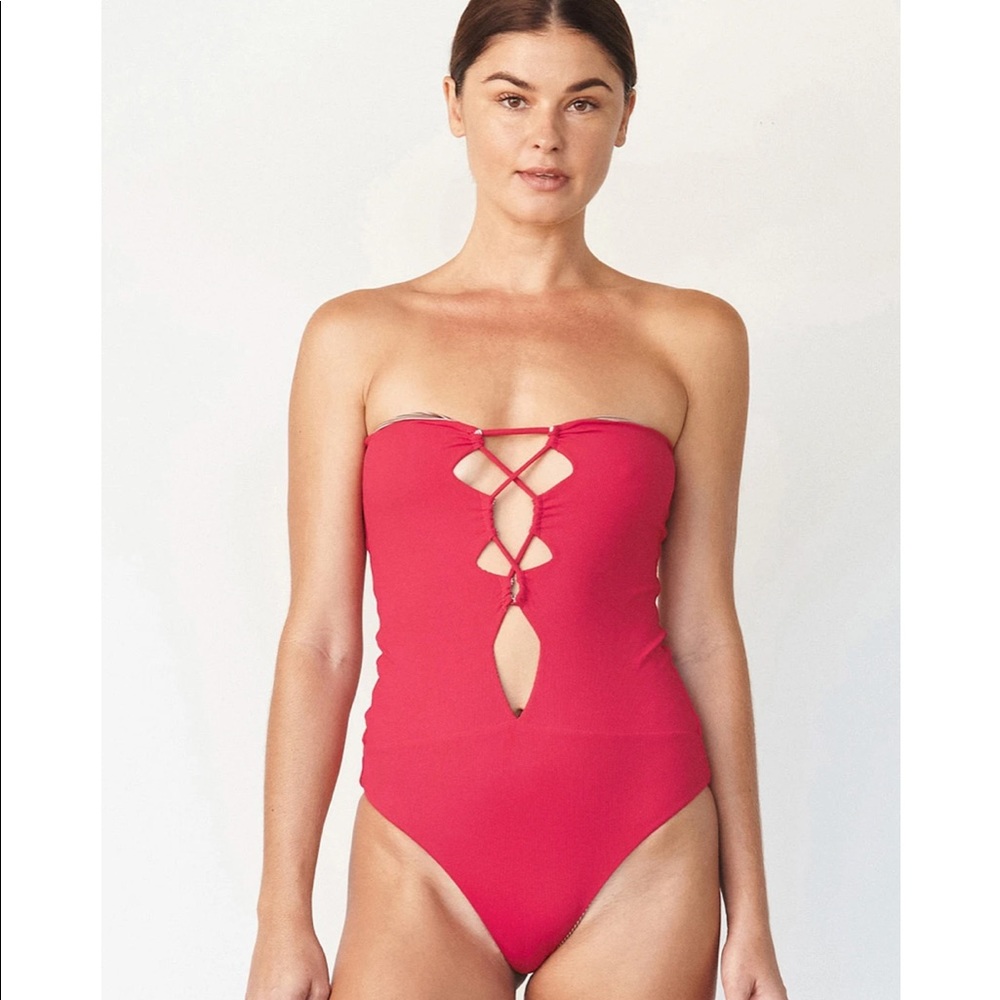 Acacia Bronx Sangria